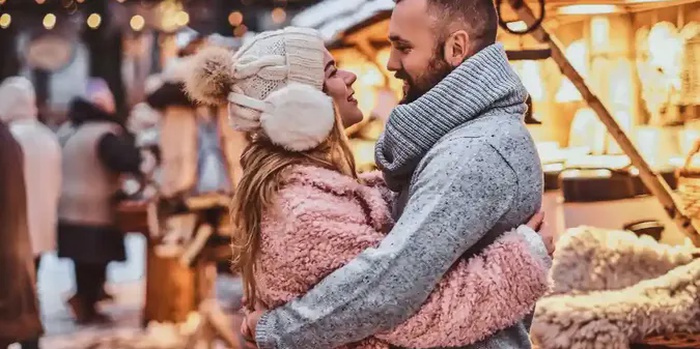How To Attract Men: 7 Ways to Build Confidence and Create Meaningful Relationships