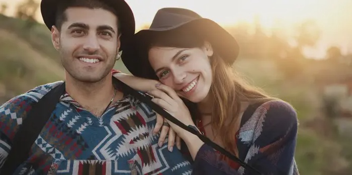 How to Find a Relationship: 10 Steps to Meaningful Love