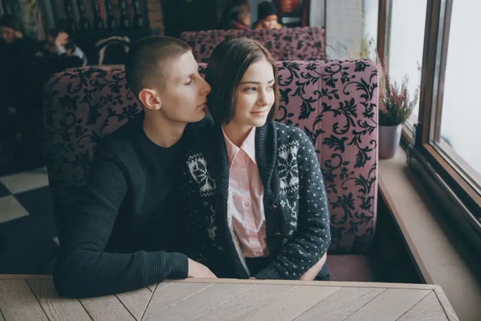Brentford Dating Beyond Central London | EliteSingles