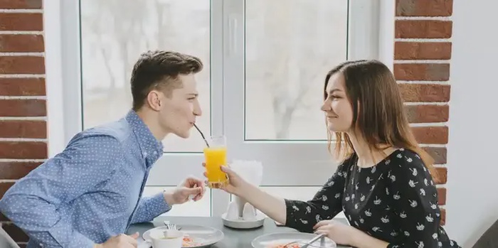 What Makes a Good Relationship? 10 Foundations of Lasting Love